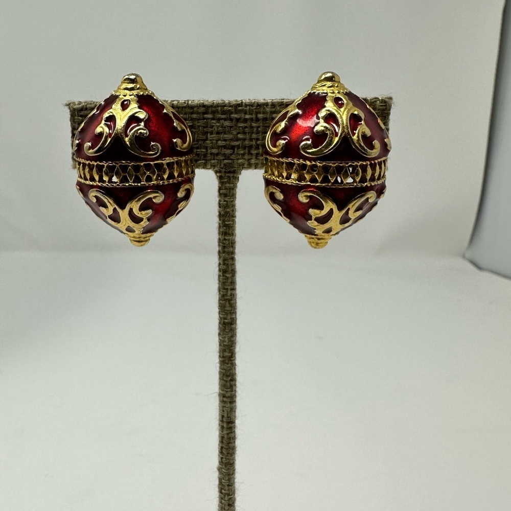 Rare Designer Ben-Amun Vintage Gold and red enamel clip on earrings